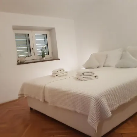Barun Apartment Kastela