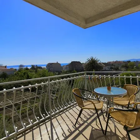Apartment Barun Kastela